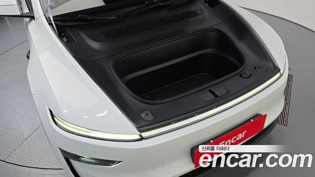 Tesla Model Y 2026 — photo 6