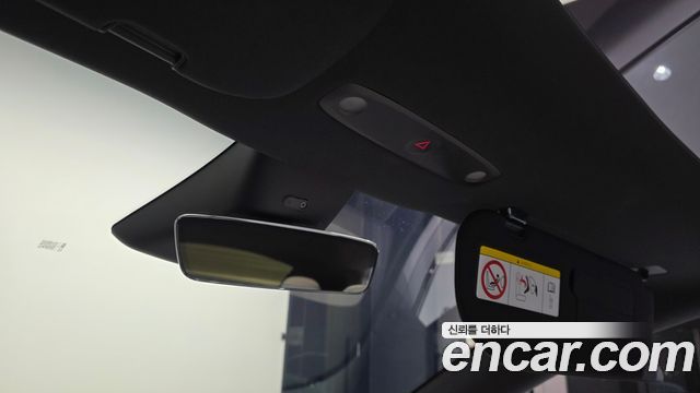 Tesla Model Y 2026 — photo 32