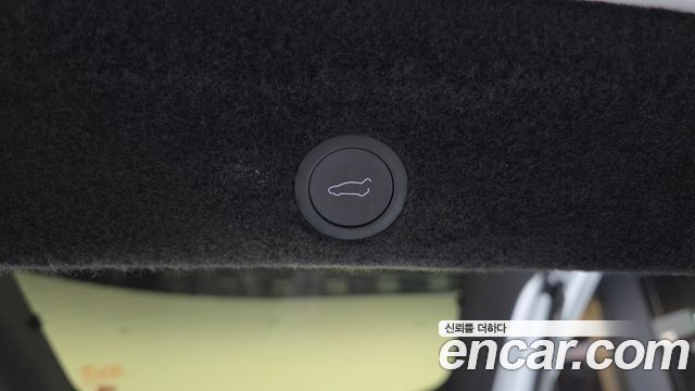 Tesla Model Y 2026 — photo 34