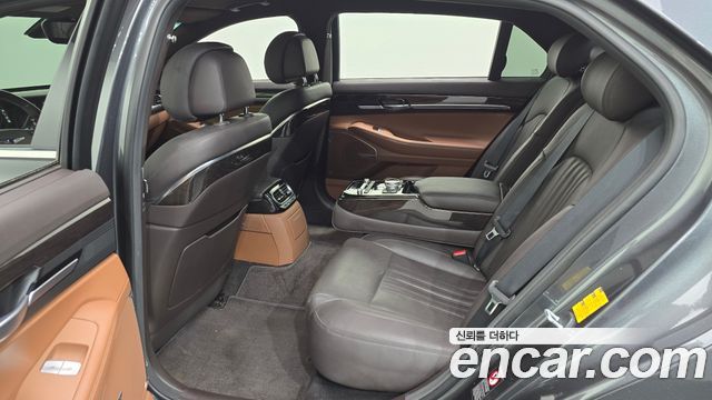 Genesis G90 2019 — photo 11