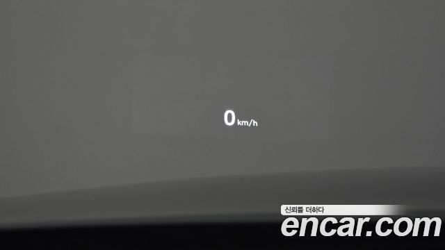 Genesis G90 2019 — photo 12