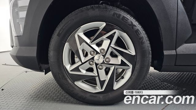 Hyundai Kona 2025 — photo 5