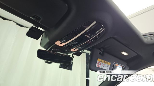 Porsche Cayenne 2020 — photo 16