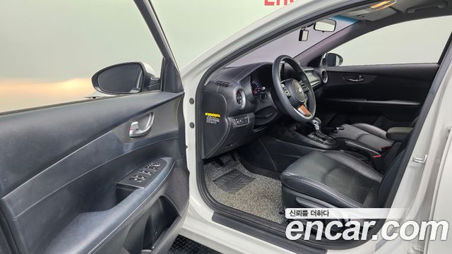 Kia K3 2019 — photo 13