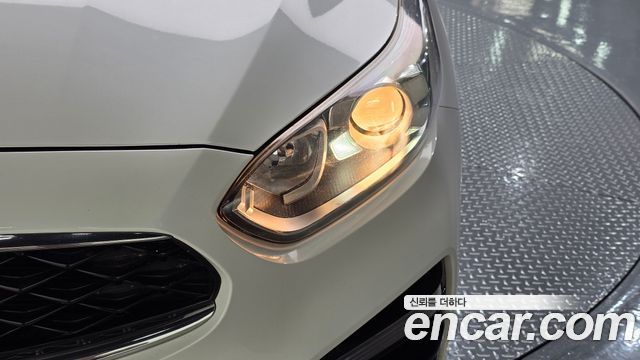 Kia K3 2019 — photo 8