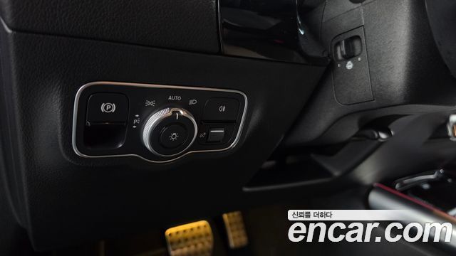 Mercedes-Benz EQA 2021 — photo 28