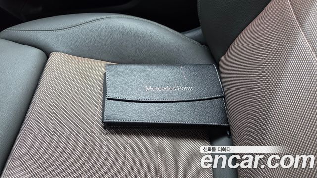 Mercedes-Benz EQA 2021 — photo 29