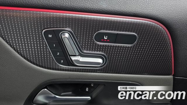 Mercedes-Benz EQA 2021 — photo 30