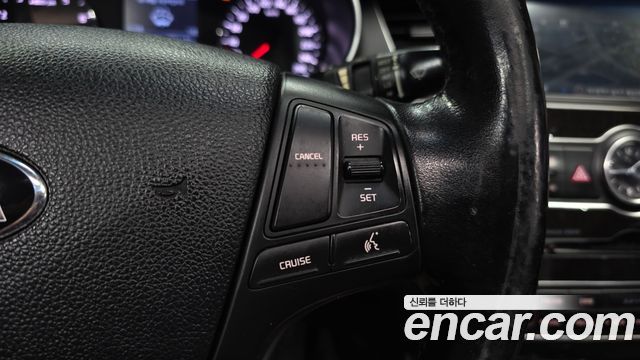 Kia K7 2014 — photo 17