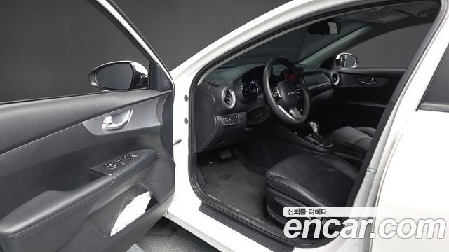 Kia K3 2022 — photo 10