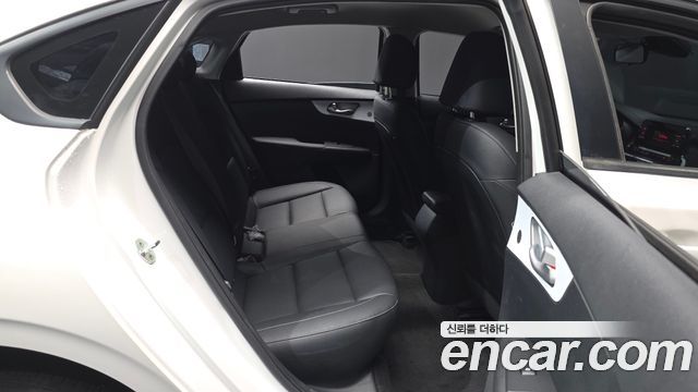 Kia K3 2022 — photo 12