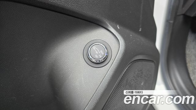 Chevrolet Korea Trailblazer 2023 — photo 27