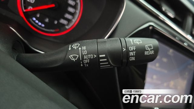 Chevrolet Korea Trailblazer 2023 — photo 28