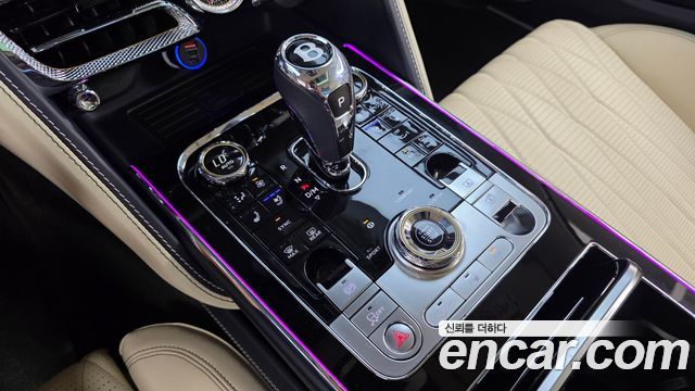 Bentley Flying Spur 2022 — photo 12