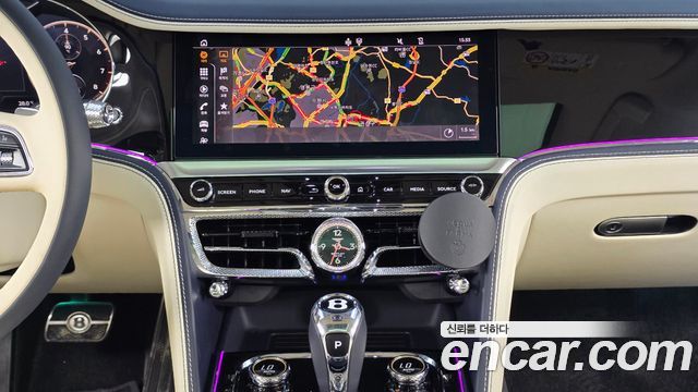 Bentley Flying Spur 2022 — photo 20