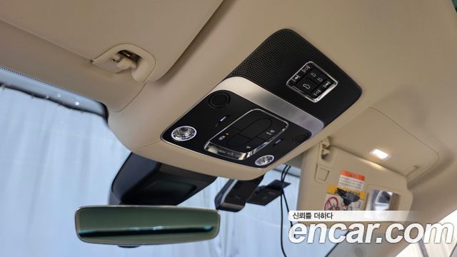 Bentley Flying Spur 2022 — photo 31