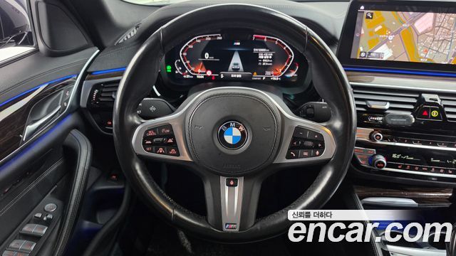 BMW 5-Series 2022 — photo 19