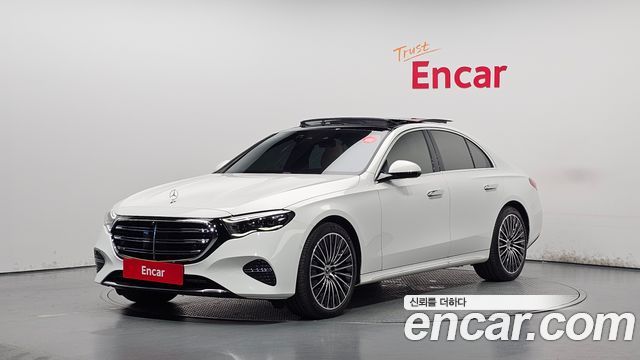 Mercedes-Benz E-Class 2024 — photo 1