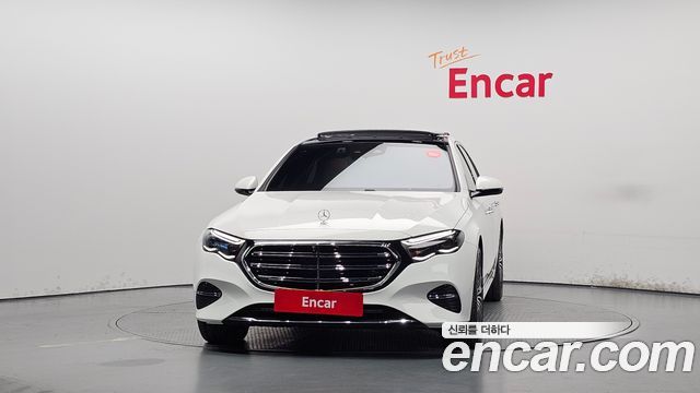 Mercedes-Benz E-Class 2024 — photo 3
