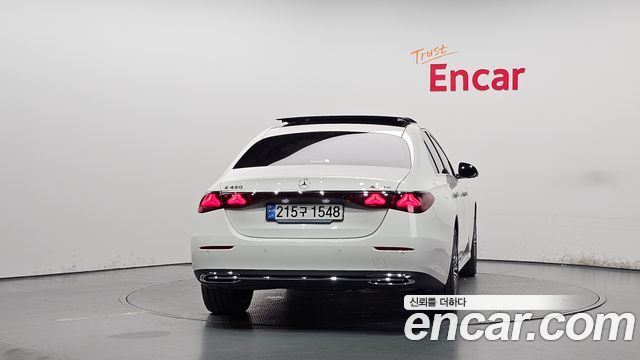 Mercedes-Benz E-Class 2024 — photo 4