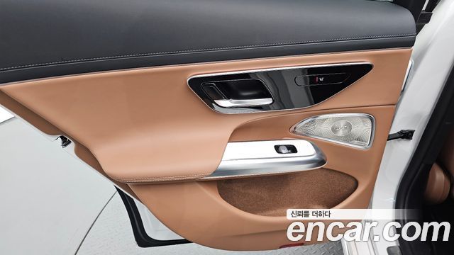 Mercedes-Benz E-Class 2024 — photo 15