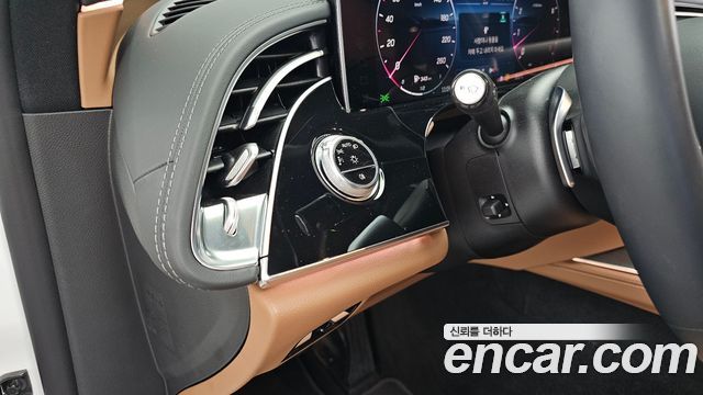 Mercedes-Benz E-Class 2024 — photo 29