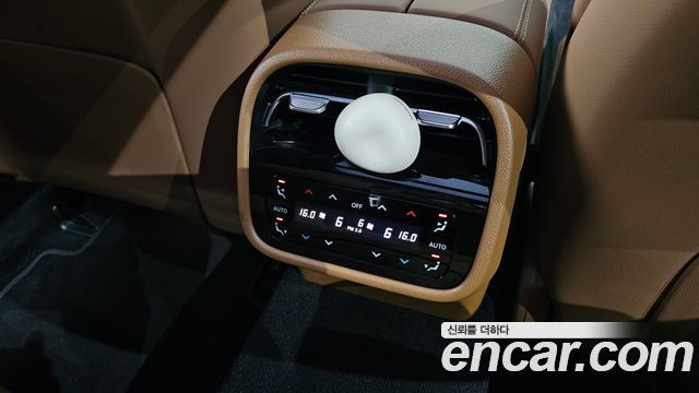 Mercedes-Benz E-Class 2024 — photo 34