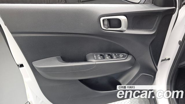 Hyundai Venue 2020 — photo 11