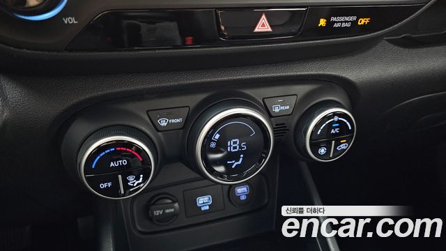 Hyundai Venue 2020 — photo 16