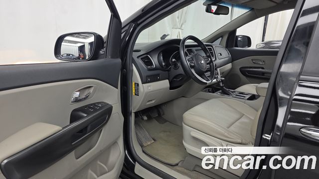 Kia Canival 2019 — photo 13