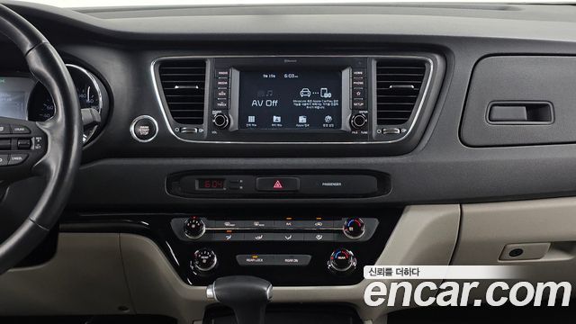 Kia Canival 2019 — photo 20