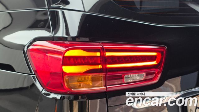 Kia Canival 2019 — photo 9
