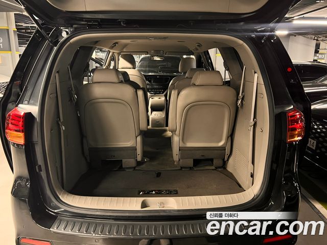Kia Canival 2019 — photo 32