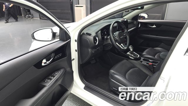 Kia K3 2022 — photo 13
