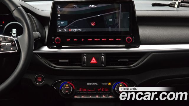 Kia K3 2022 — photo 20