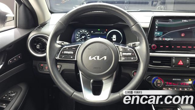 Kia K3 2022 — photo 21