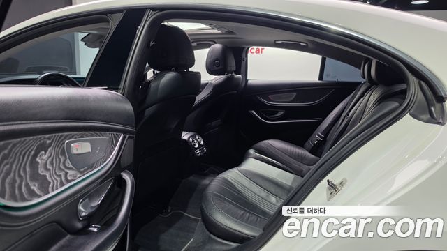 Mercedes-Benz CLS-Class 2019 — photo 17