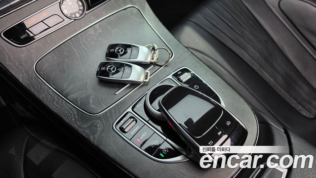 Mercedes-Benz CLS-Class 2019 — photo 20