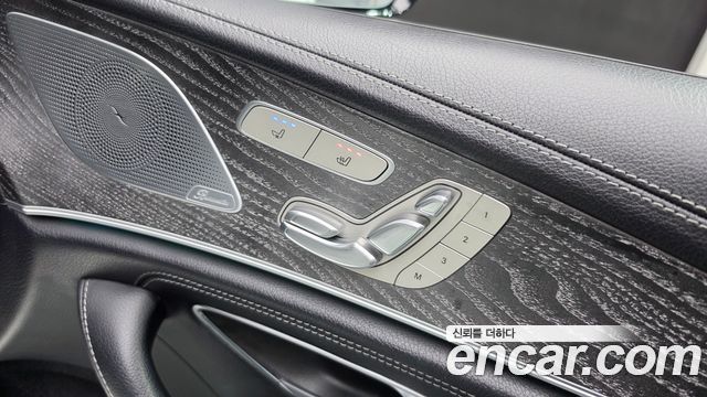 Mercedes-Benz CLS-Class 2019 — photo 28