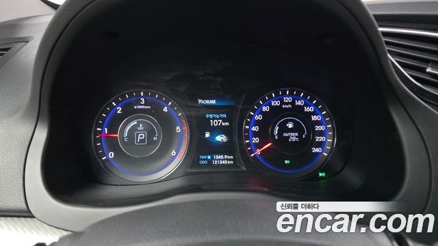 Hyundai i40 2014 — photo 11
