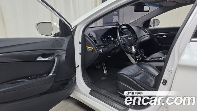 Hyundai i40 2014 — photo 13