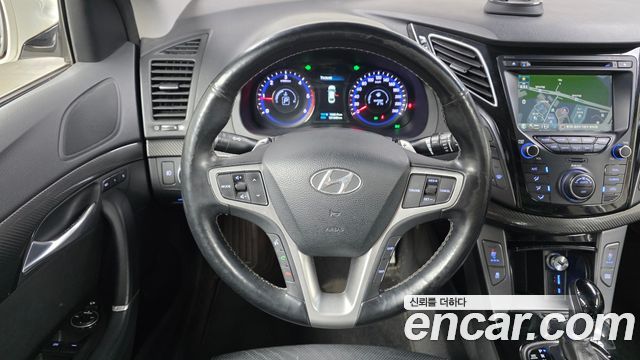 Hyundai i40 2014 — photo 20