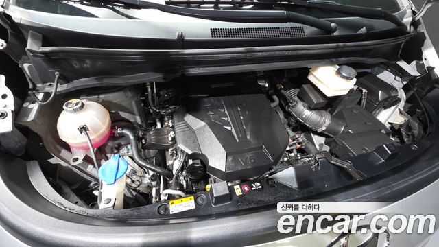 Hyundai Staria 2023 — photo 6