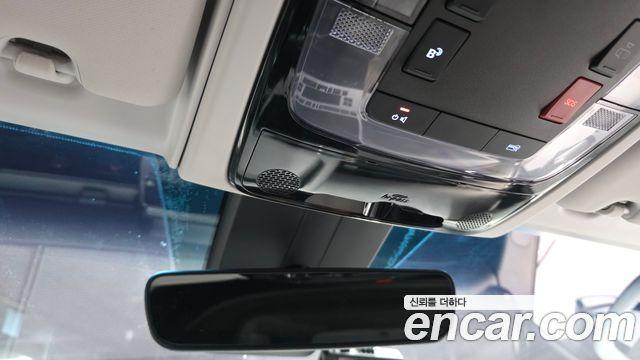 Hyundai Staria 2023 — photo 18