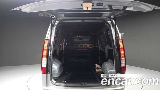 Hyundai Staria 2023 — photo 20