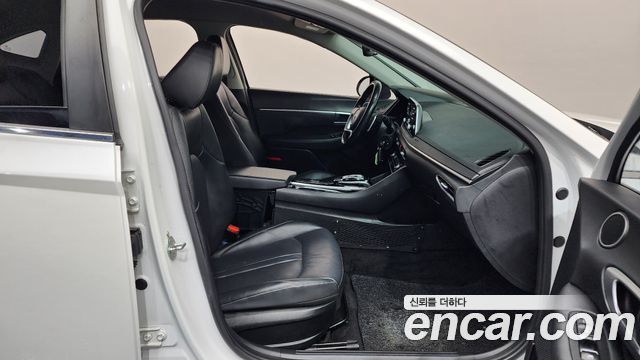 Hyundai Sonata 2020 — photo 11