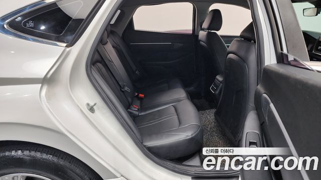 Hyundai Sonata 2020 — photo 12