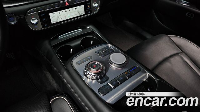Genesis G90 2022 — photo 12