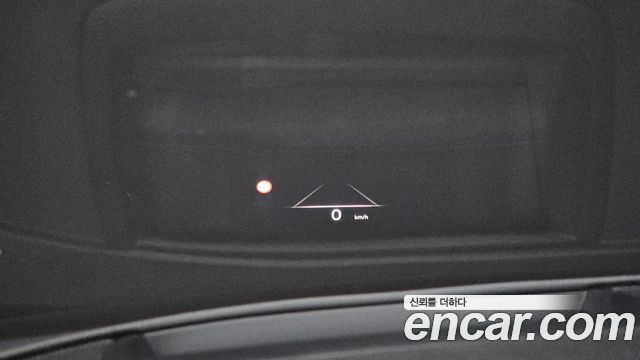 Genesis G90 2022 — photo 25