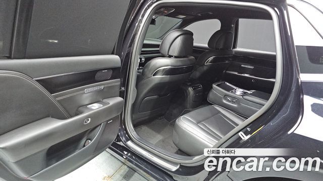 Genesis G90 2022 — photo 16